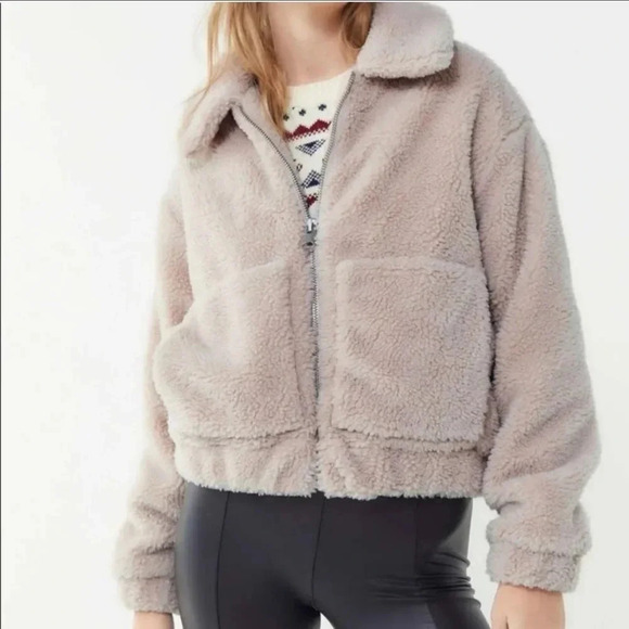 Urban Outfitters Cropped Teddy Bear Jacket Sz L - Picture 1 of 16
